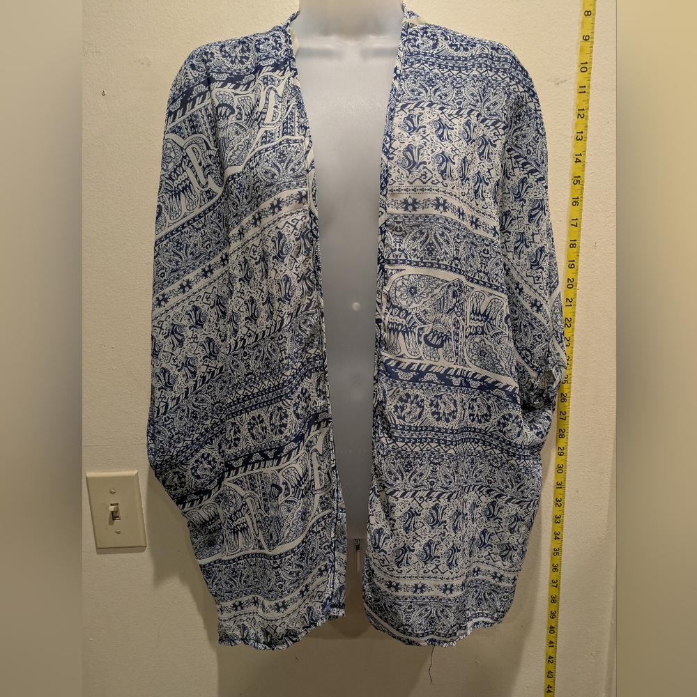 Bella Dahl Navy and White Paisley Kimono